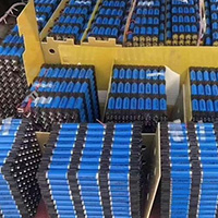 高价回收各种电瓶_锂电池回收多少钱_报废锂电池回收